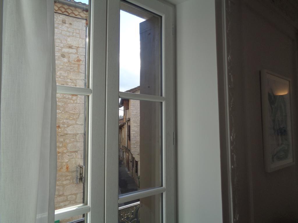 B&B Le Chat Qui Dort Montricoux Bagian luar foto