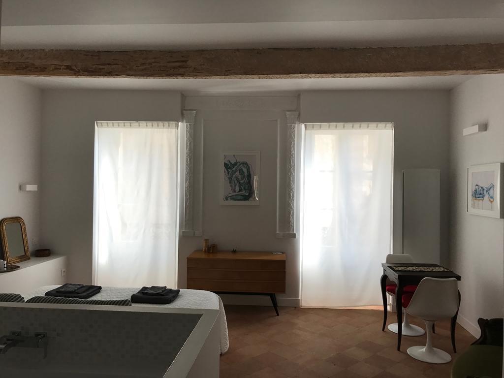 B&B Le Chat Qui Dort Montricoux Bagian luar foto